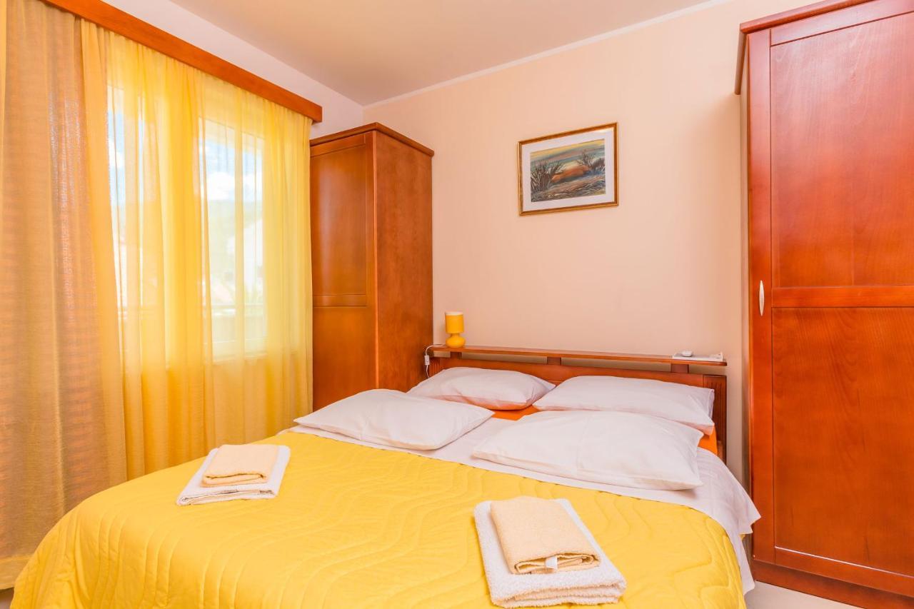 Rosic Apartments Tivat Exterior foto